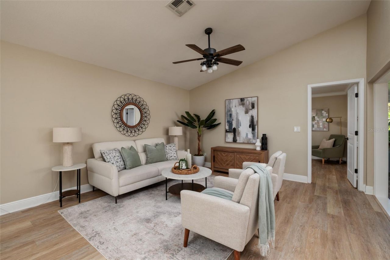 535 St Tropez Circle Ne, Saint Petersburg, FL 33703 Photo