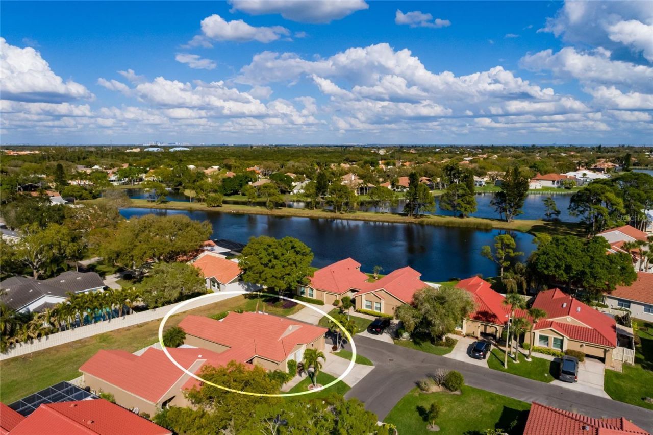 535 St Tropez Circle Ne, Saint Petersburg, FL 33703 Photo