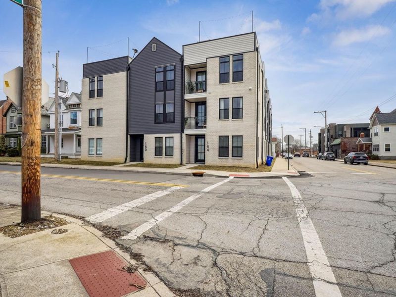 164 Wilson Avenue , Columbus, OH 43205 Photo 3