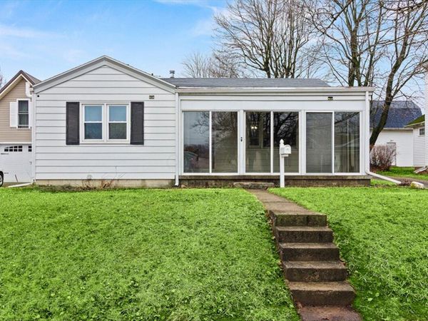 617 S Madriver Street , Bellefontaine, OH 43311