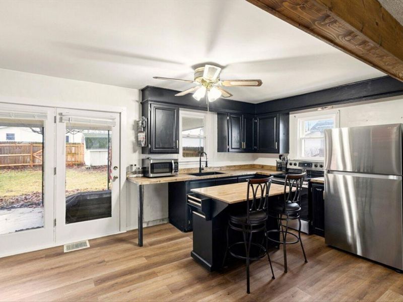 617 S Madriver Street , Bellefontaine, OH 43311 Photo 11