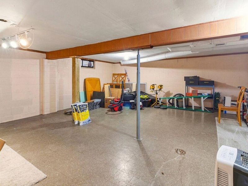 617 S Madriver Street , Bellefontaine, OH 43311 Photo 23