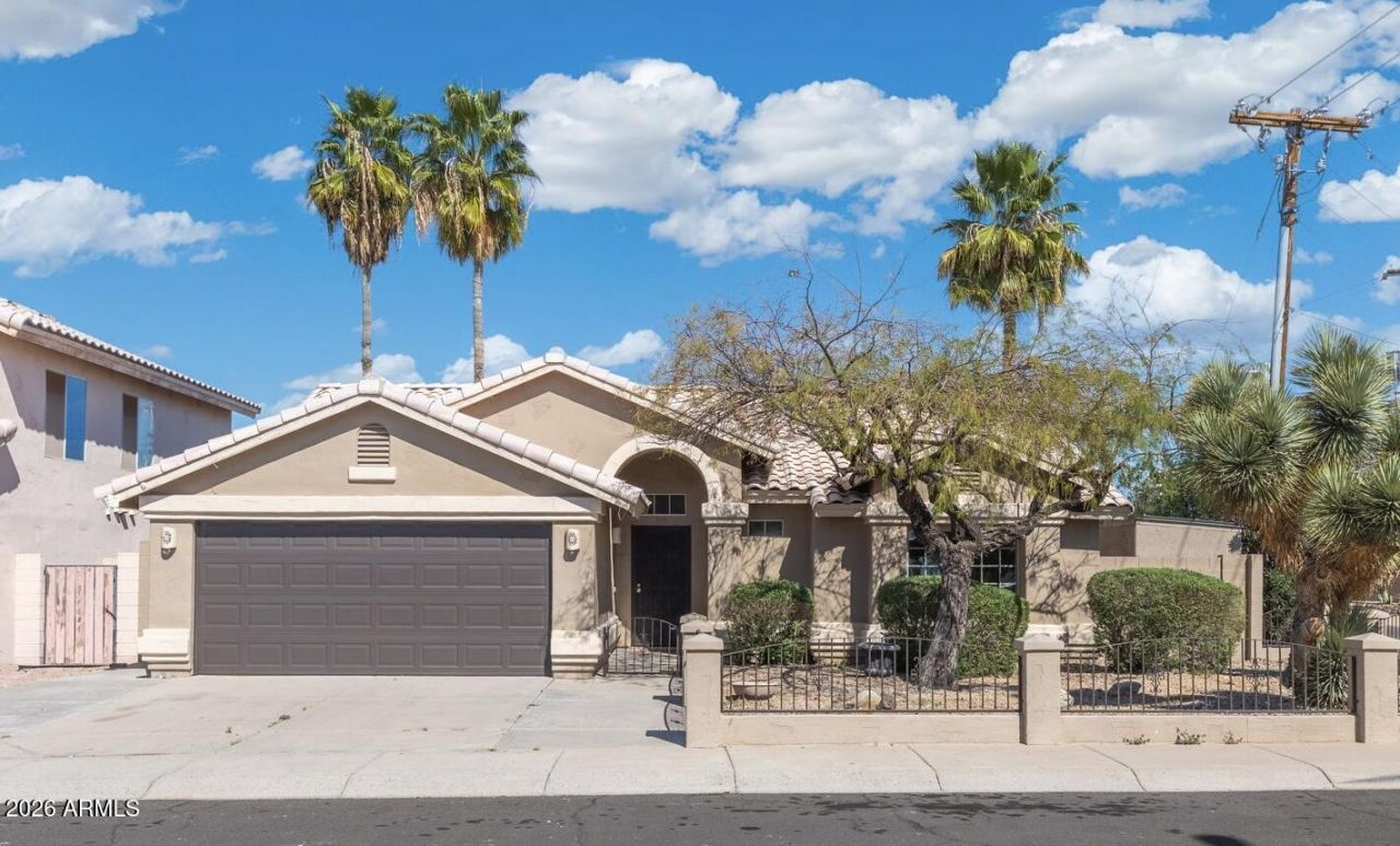 1304 W Bluefield Avenue, Phoenix, AZ 85023 Main Photo