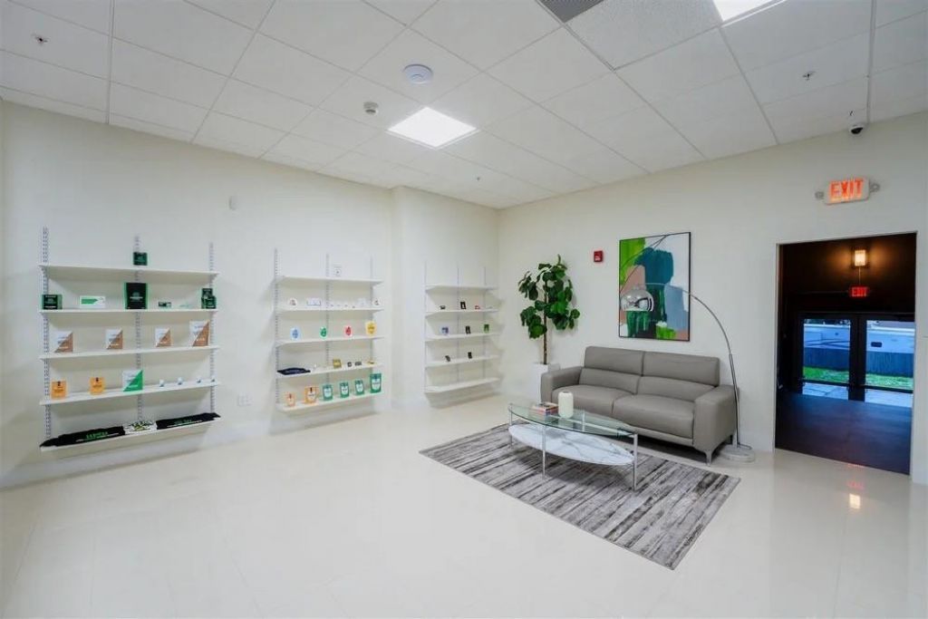 325 SW 26th St, Fort Lauderdale, FL 33315 Photo