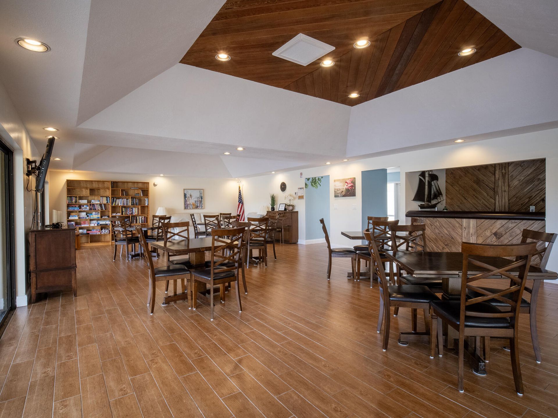 5390 Woodland Lakes Drive, Unit 104, Palm Beach Gardens, FL 33418 Photo