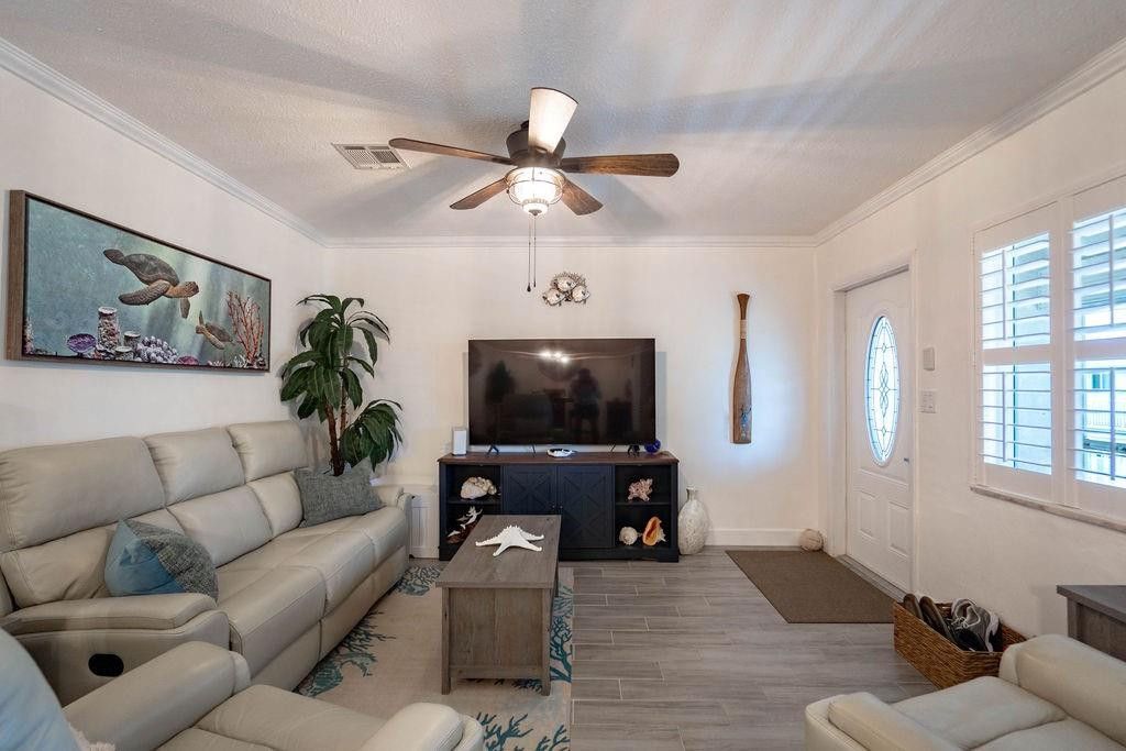 2100 NE 38th St, Unit 229, Lighthouse Point, FL 33064 Photo