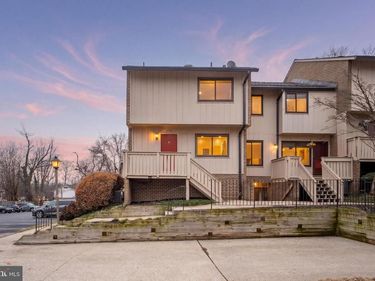 2704 GLENGYLE DRIVE, Unit 19, VIENNA, VA 22181