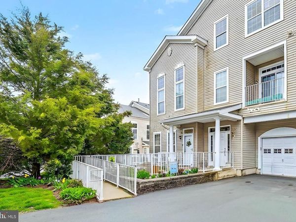 144 MELANIE WAY, Unit 1912, MANAHAWKIN, NJ 08050