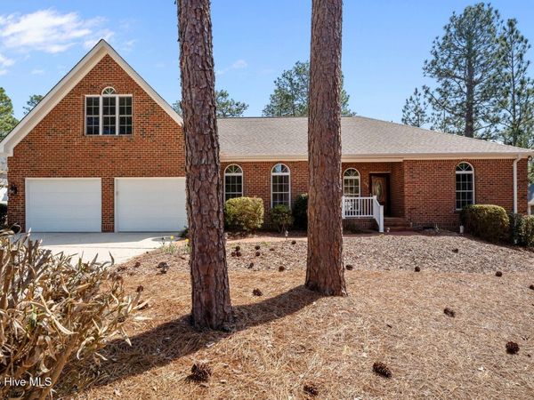 135 Fawnwood Drive, Seven Lakes, NC 27376