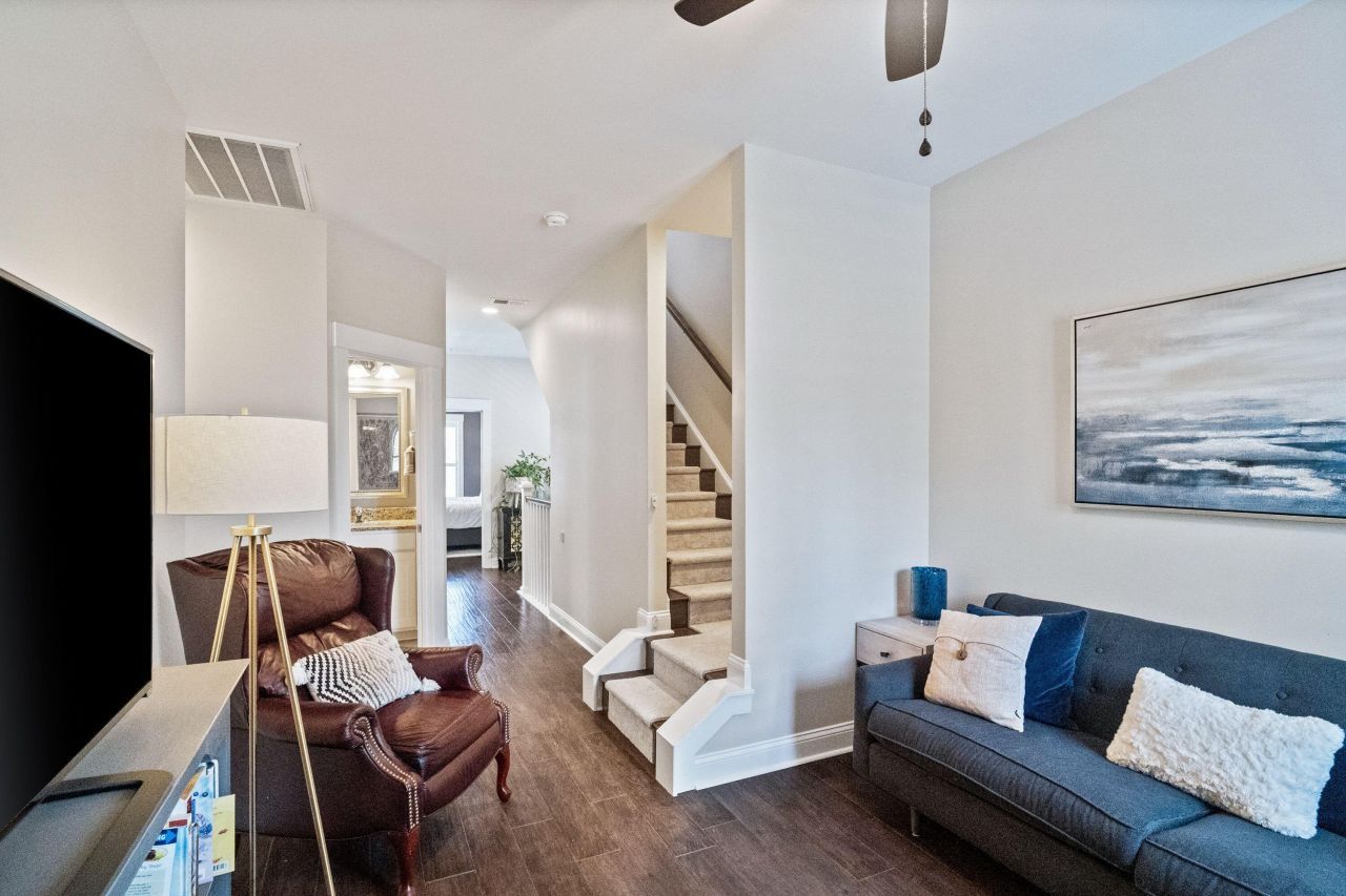 2698 Rutherford Way Photo 31