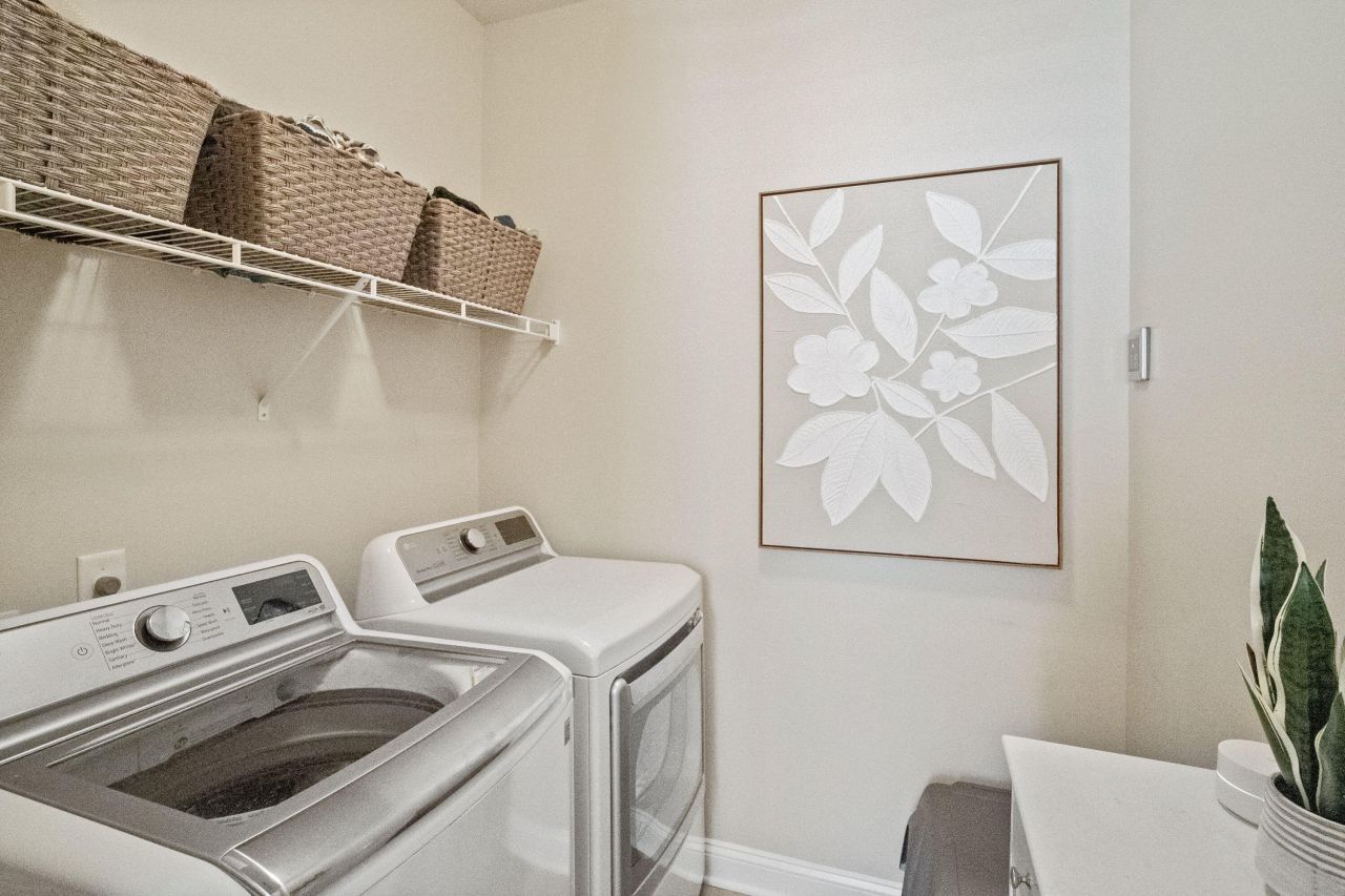 2698 Rutherford Way Photo 50