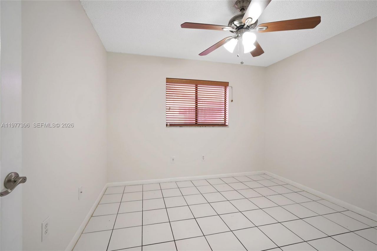 6041 W 24th Ave , Unit B-202, Hialeah, FL 33016 Photo