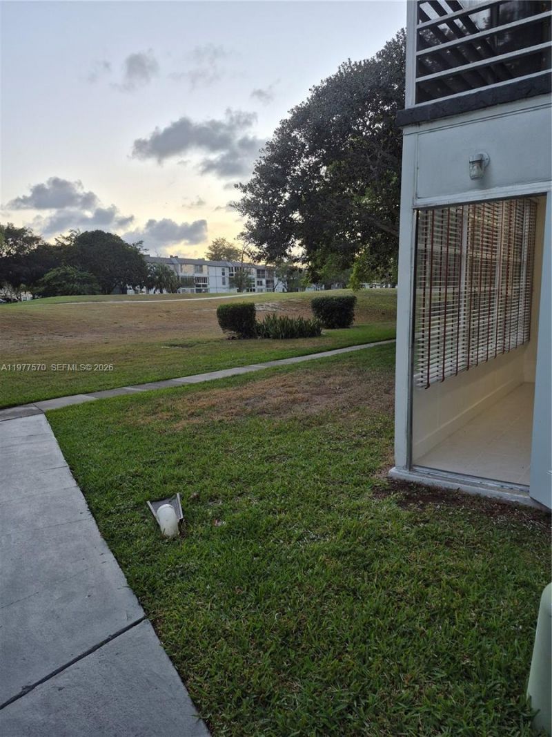 8300 Sands Point Blvd, Unit K106, Tamarac, FL 33321 Photo