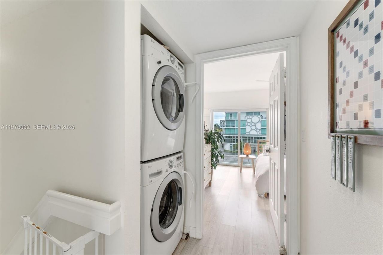 630 85th St, Unit 205, Miami Beach, FL 33141 Photo