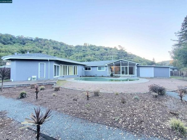 2420 Tomar Ct, Pinole, CA 94564