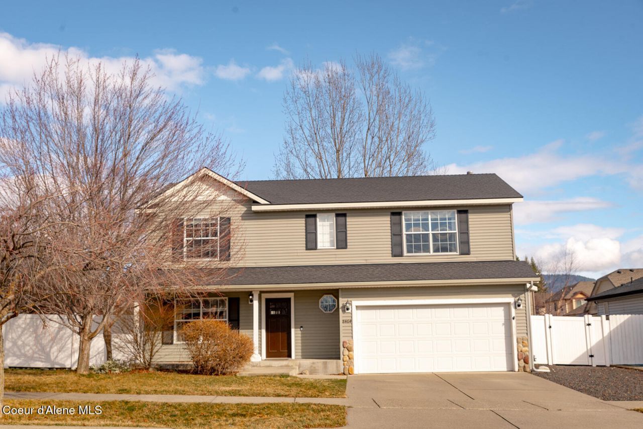 8464 N Boysenberry Loop, Hayden, ID 83835 Main Photo