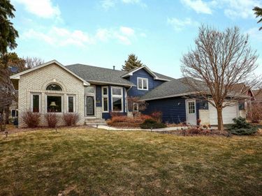 9113 Barrington Terrace, Brooklyn Park, MN 55443