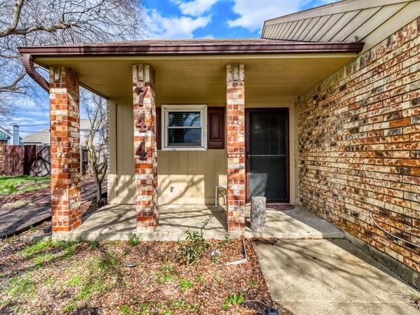 744 Lee Street, Mesquite, TX 75149