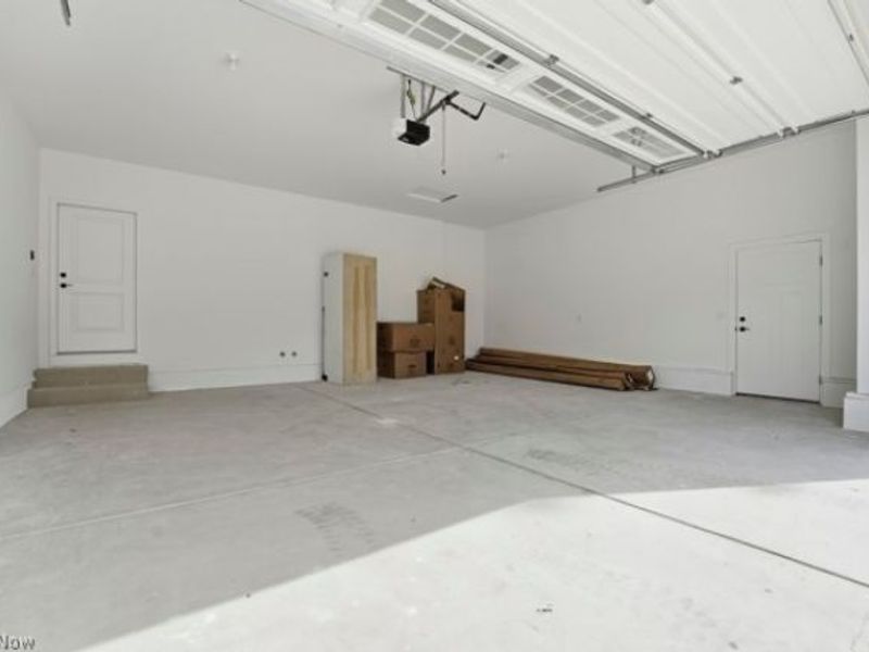 911 Dogwood Drive, Hubbard, OH 44425 Photo 27