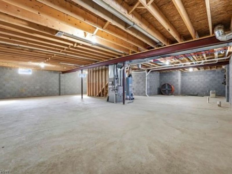 911 Dogwood Drive, Hubbard, OH 44425 Photo 29