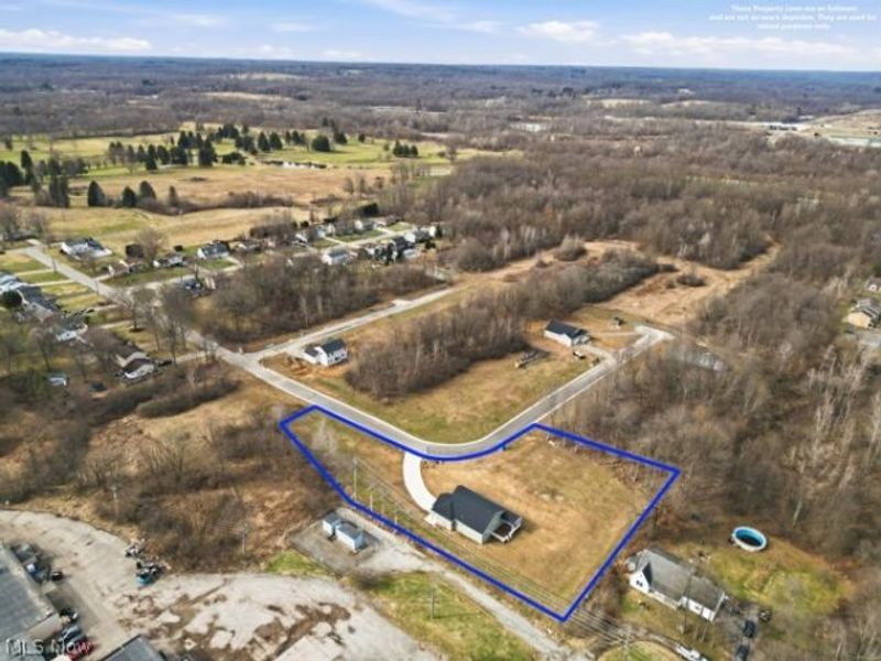 911 Dogwood Drive, Hubbard, OH 44425 Photo 36