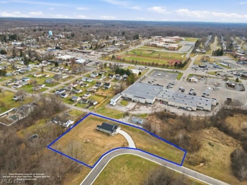 911 Dogwood Drive, Hubbard, OH 44425 Photo 42