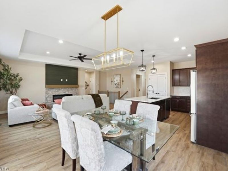 911 Dogwood Drive, Hubbard, OH 44425 Photo 8