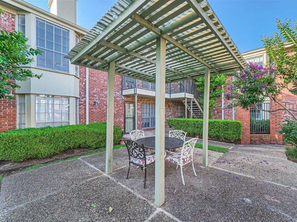 7920 Rockwood LN, Unit 203, Austin, TX 78757
