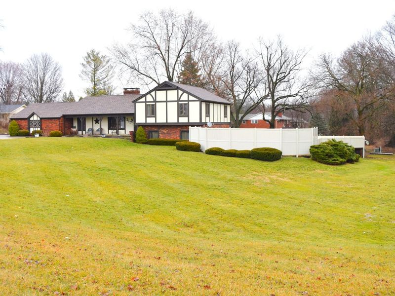 315 N Sunset Drive, Piqua, OH 45356 Photo 2