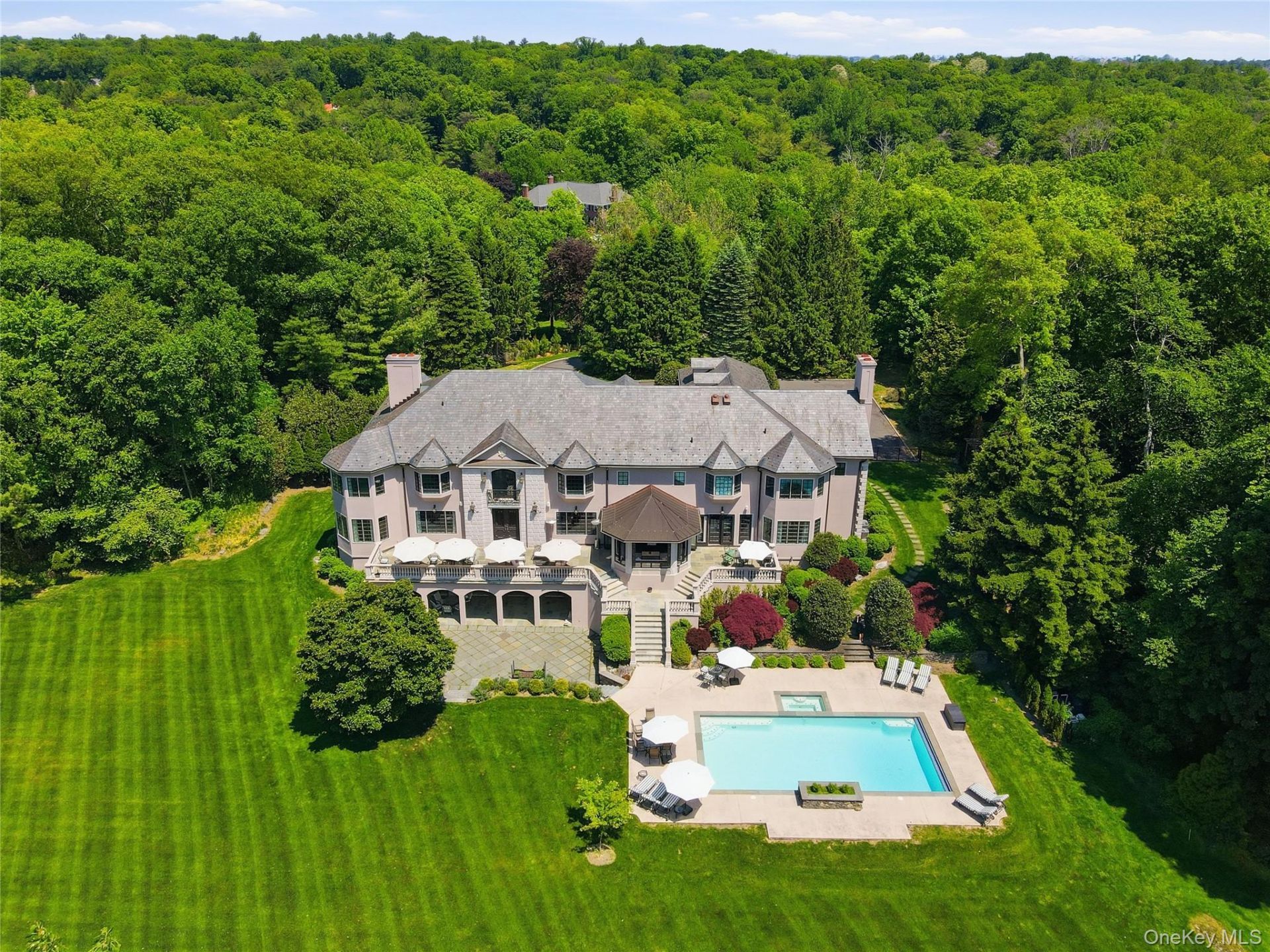 1 Laurelwood Court, Rye, NY 10580 Main Photo