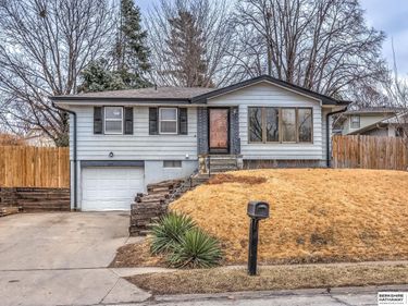 7517 Arrowrock Drive , Bellevue, NE 68157