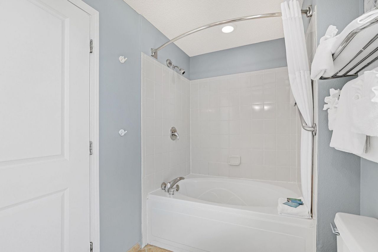 300 N Ocean Blvd. Photo 16