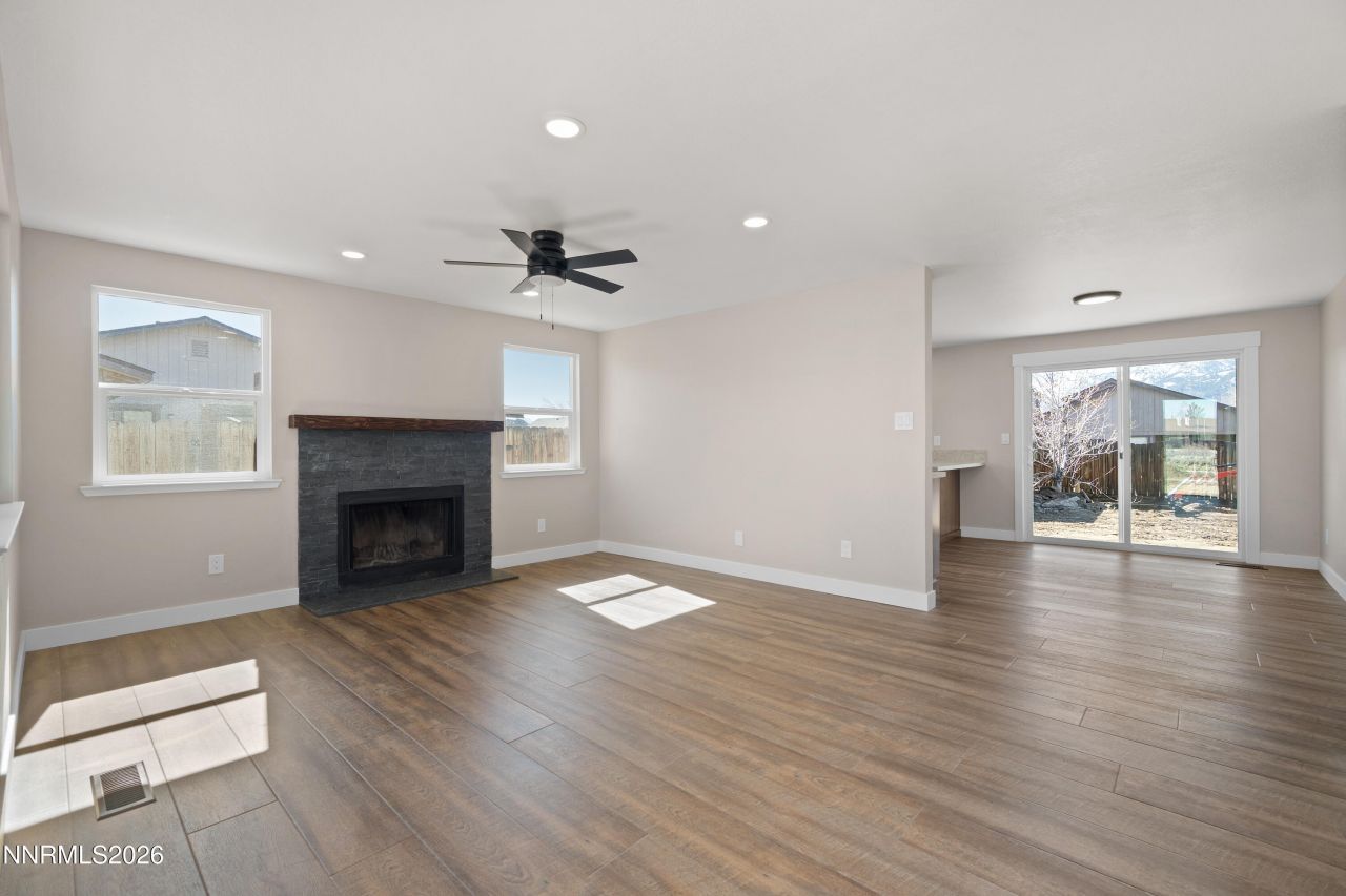 786 Hornet Drive, Gardnerville, NV 89460 Photo