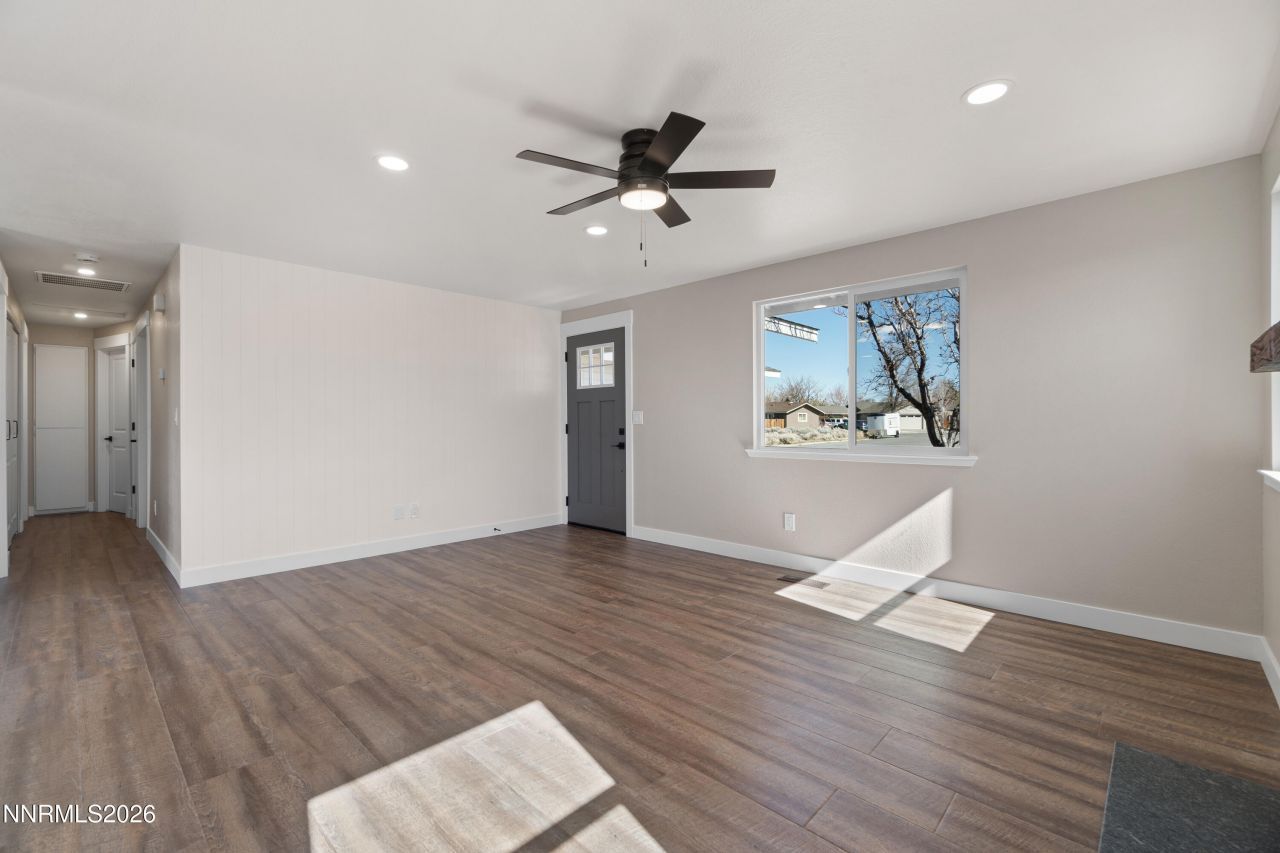 786 Hornet Drive, Gardnerville, NV 89460 Photo