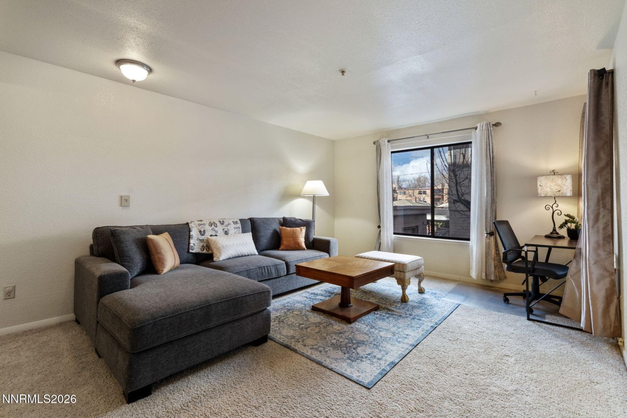 3095 Lakeside Drive, Reno, NV 89509 Photo