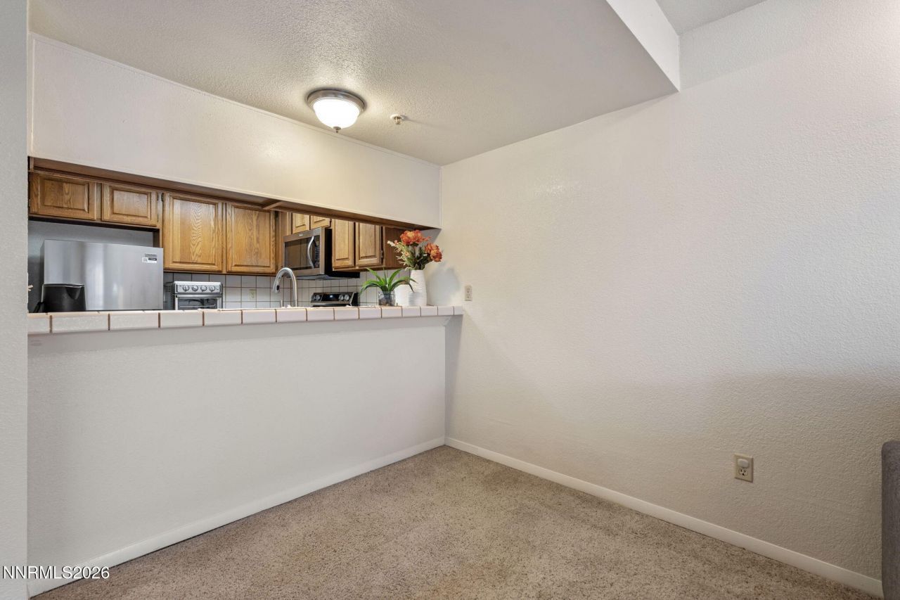 3095 Lakeside Drive, Reno, NV 89509 Photo