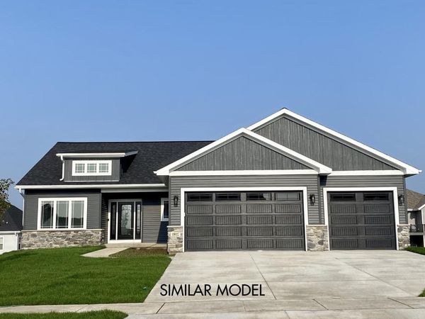 445 Foxfield Court, Oregon, WI 53575