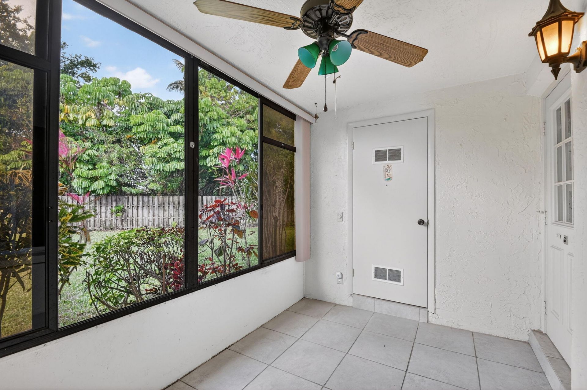 328 Pine Ridge Circle, Unit C-1, Greenacres, FL 33463 Photo