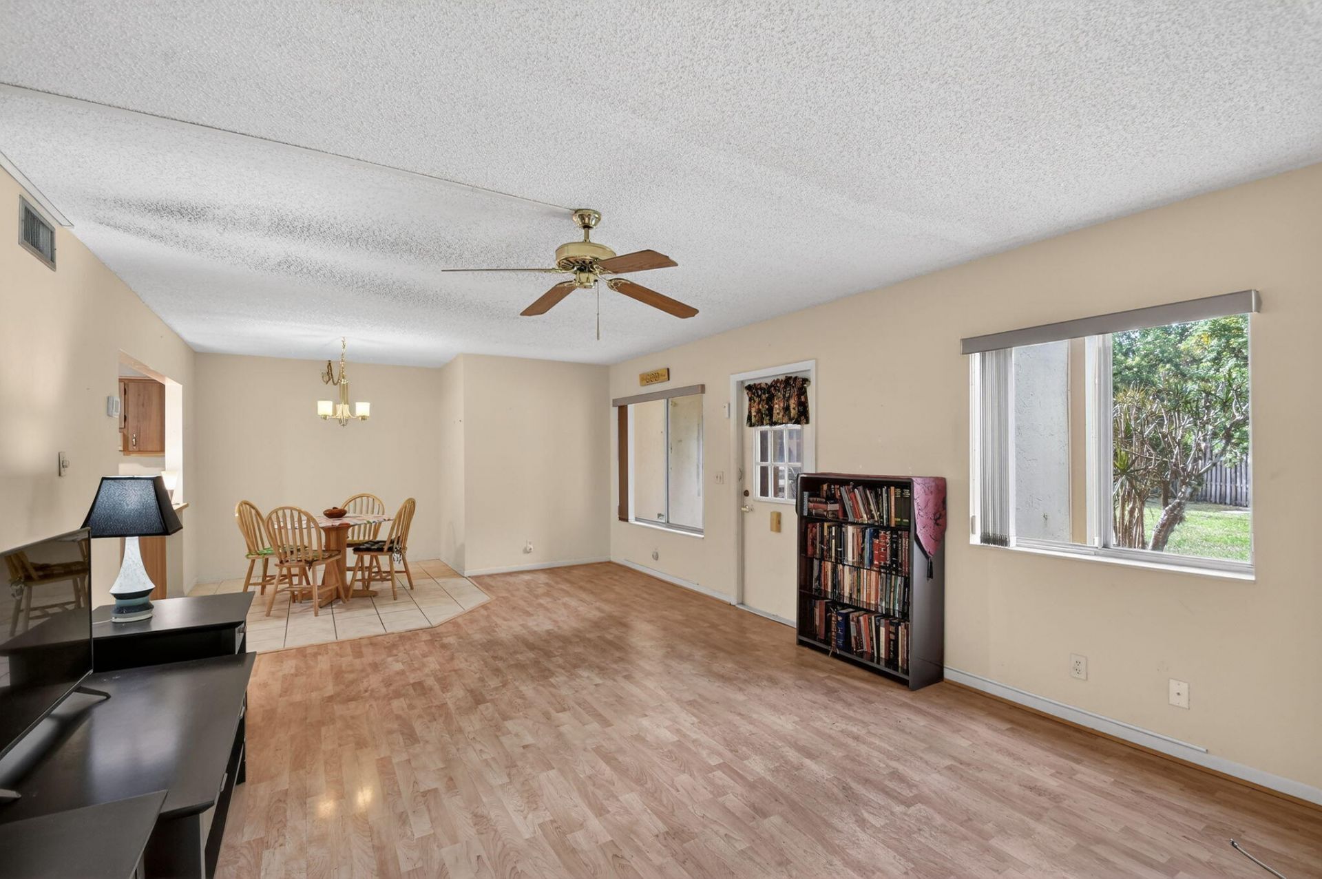 328 Pine Ridge Circle, Unit C-1, Greenacres, FL 33463 Photo