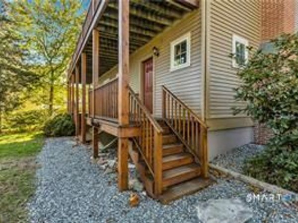 11 North Main, Unit B, Essex, CT 06426