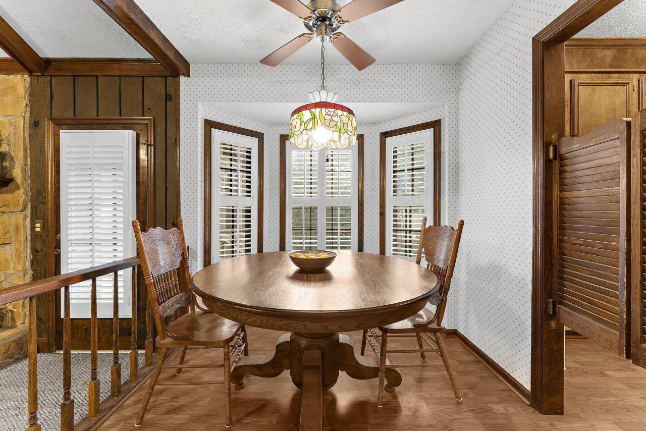 100 Flicker Lane Photo 13