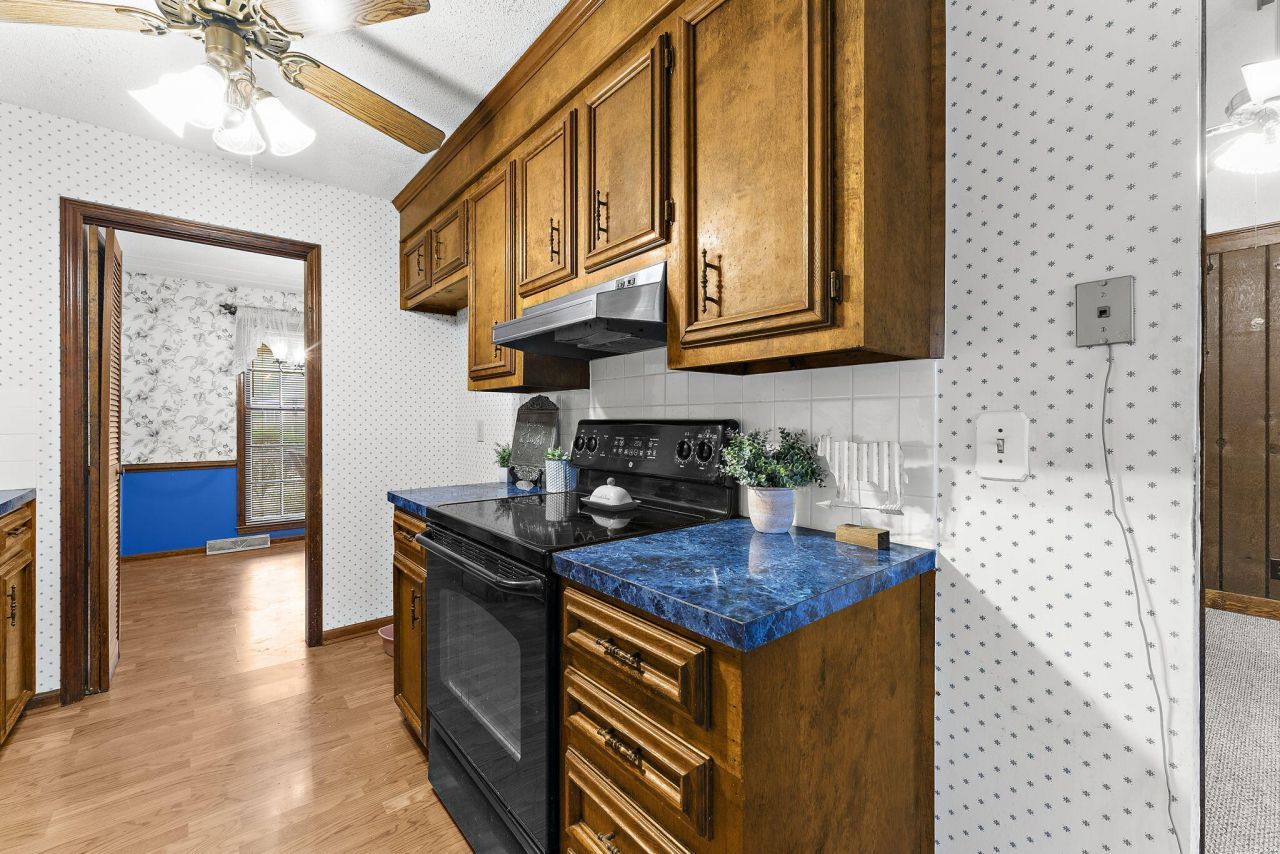 100 Flicker Lane Photo 16