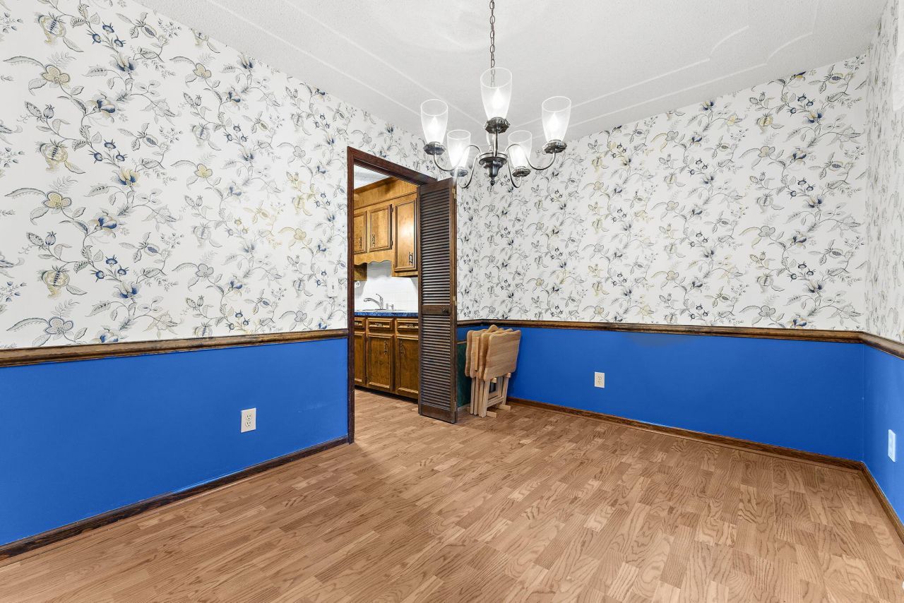 100 Flicker Lane Photo 17