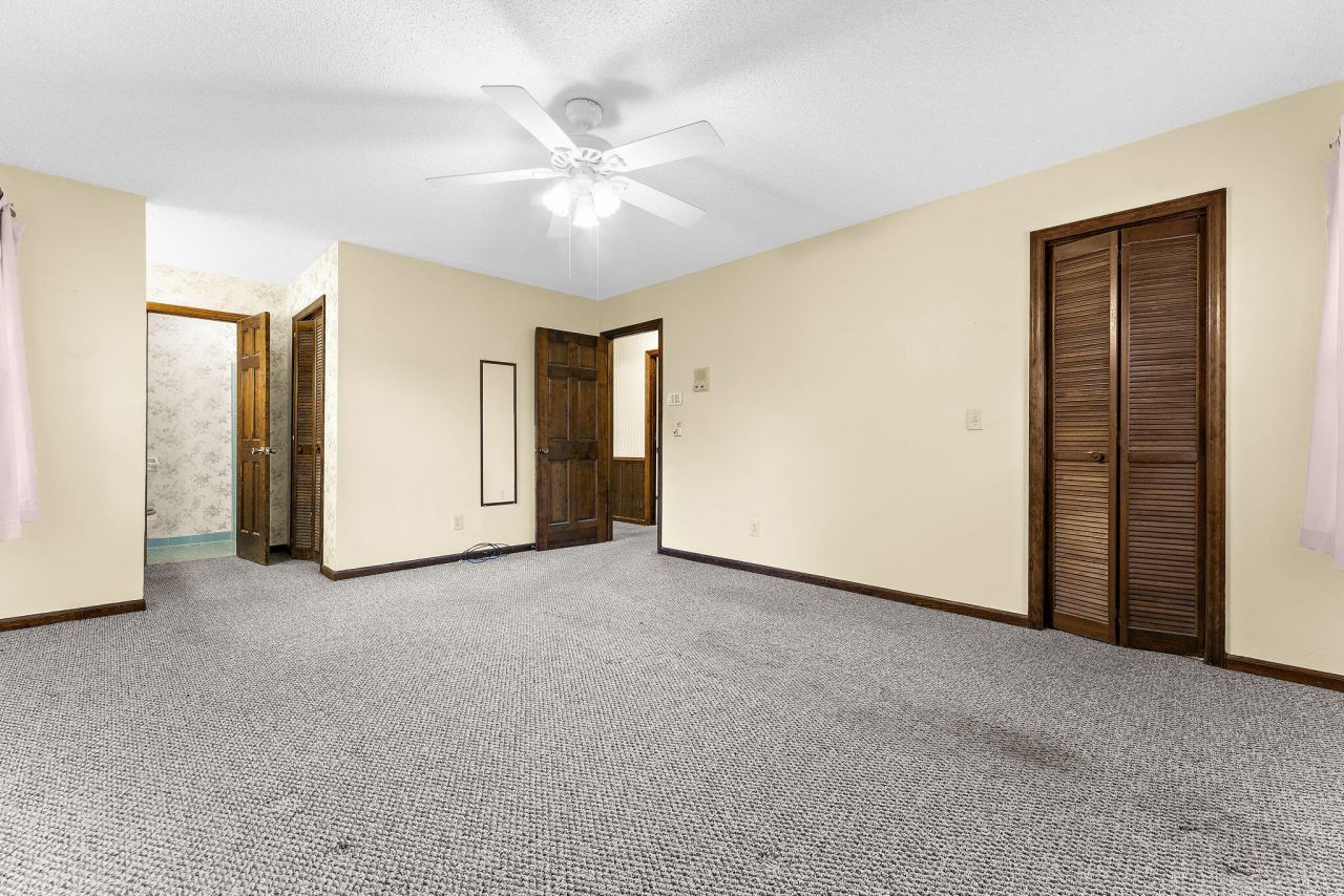 100 Flicker Lane Photo 22