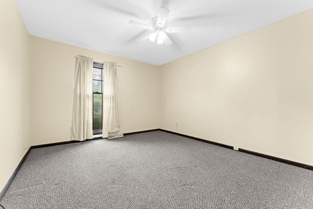 100 Flicker Lane Photo 26