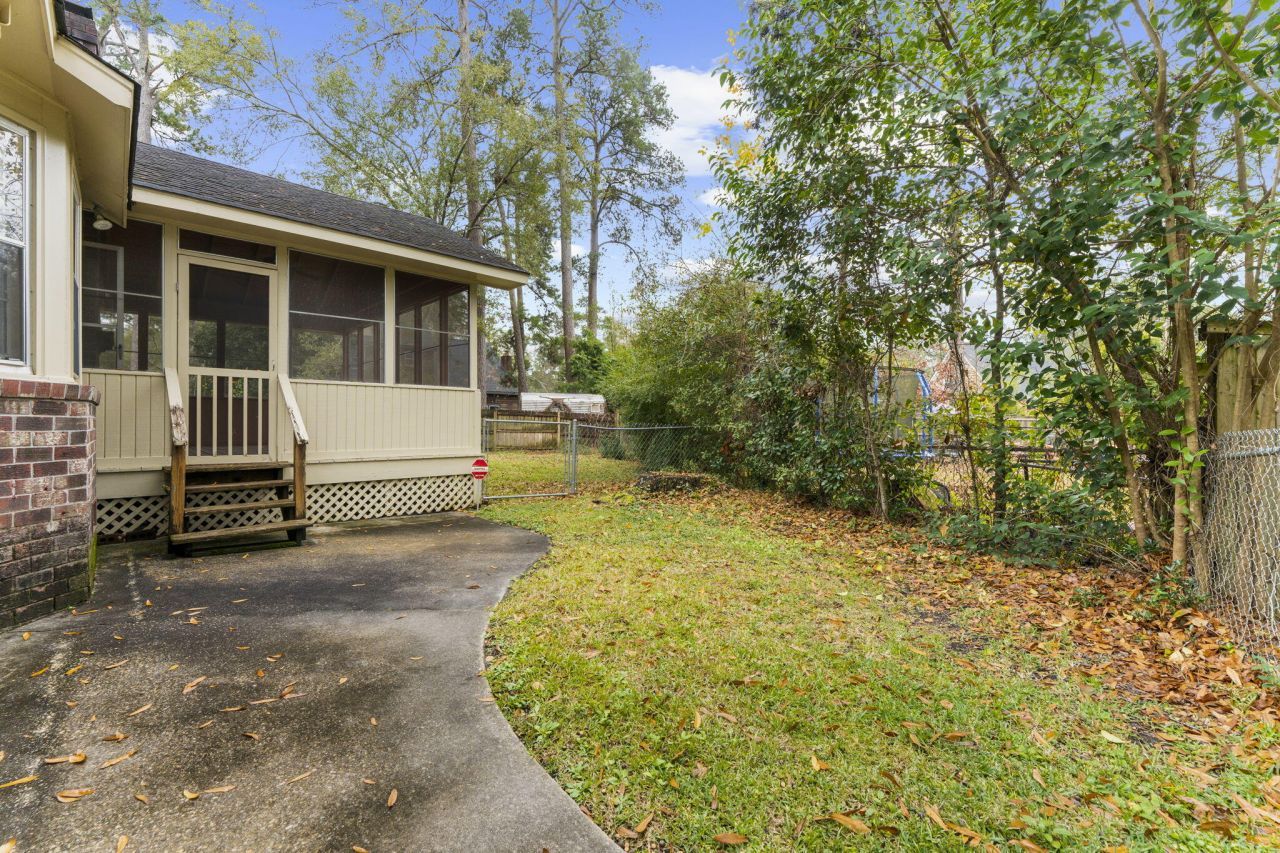 100 Flicker Lane Photo 37