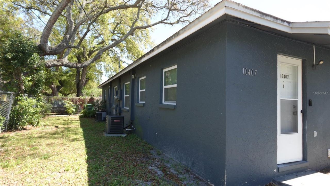 10405 N Jasmine Avenue, Tampa, FL 33612 Photo