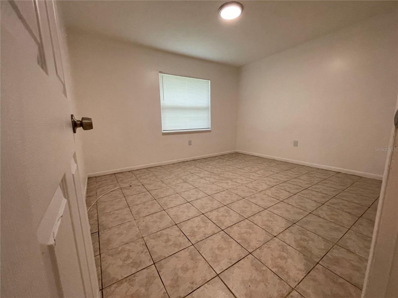 10405 N Jasmine Avenue, Tampa, FL 33612 Photo