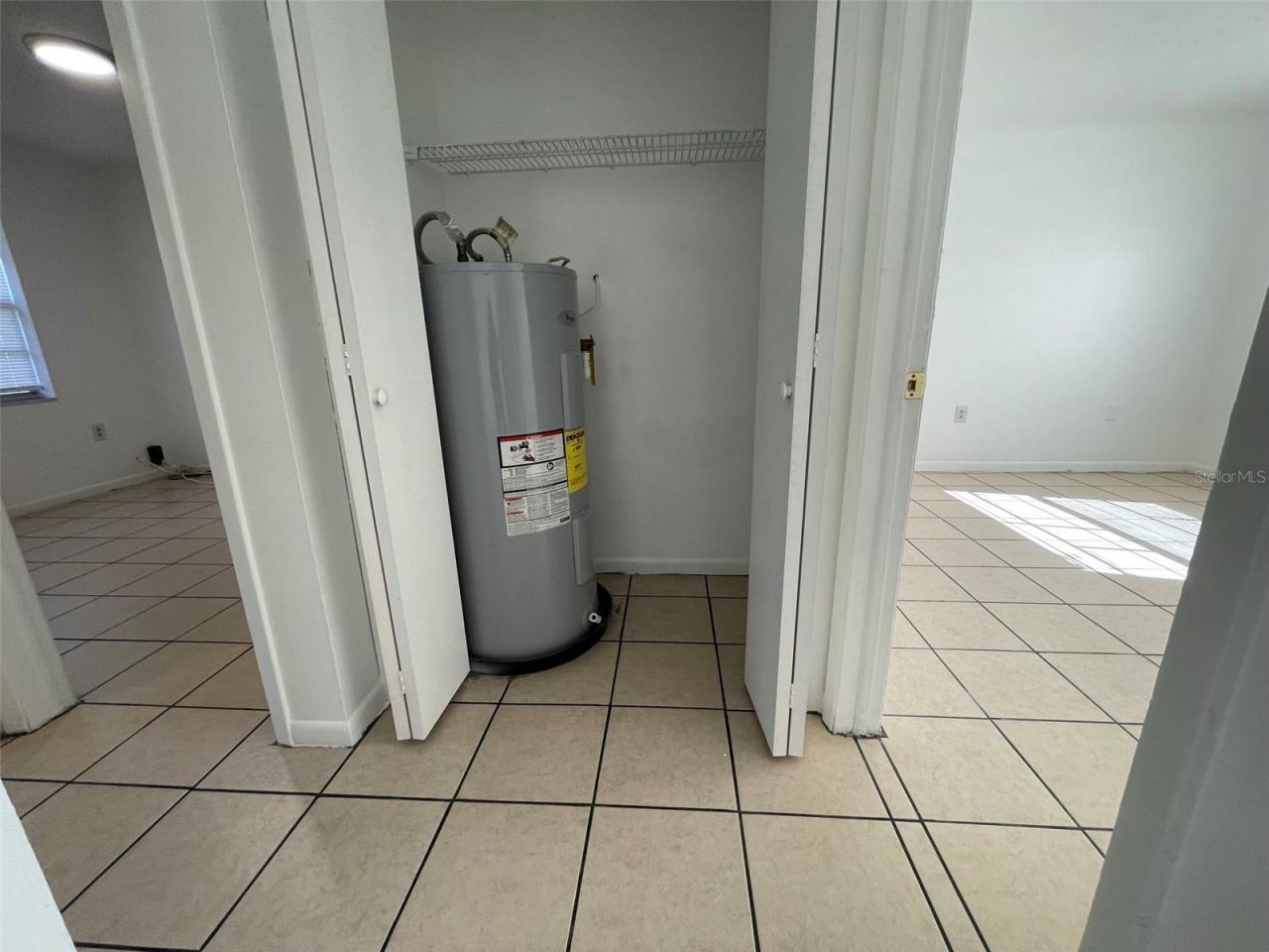 10405 N Jasmine Avenue, Tampa, FL 33612 Photo