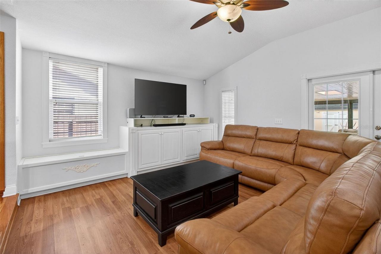 4728 13th Avenue N, Saint Petersburg, FL 33713 Photo